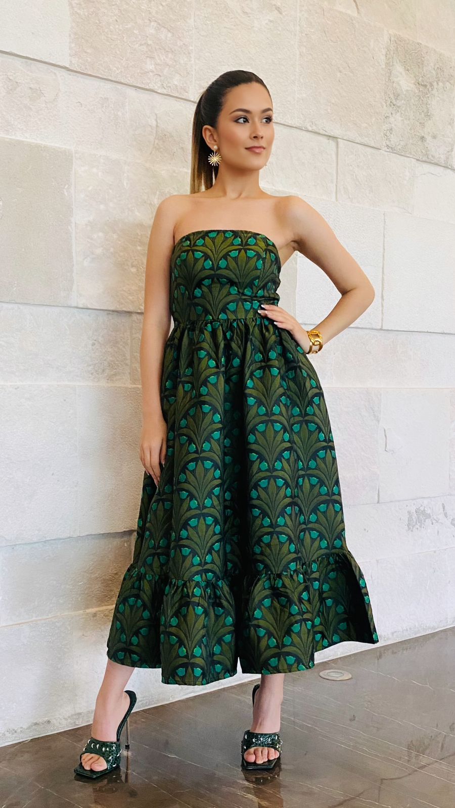 VESTIDO VERDE RELIEVE